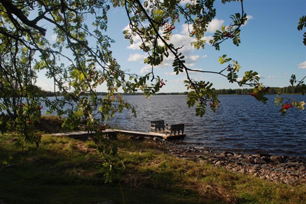 Kartanohotelli Saari Reisjärvi Exteriör bild